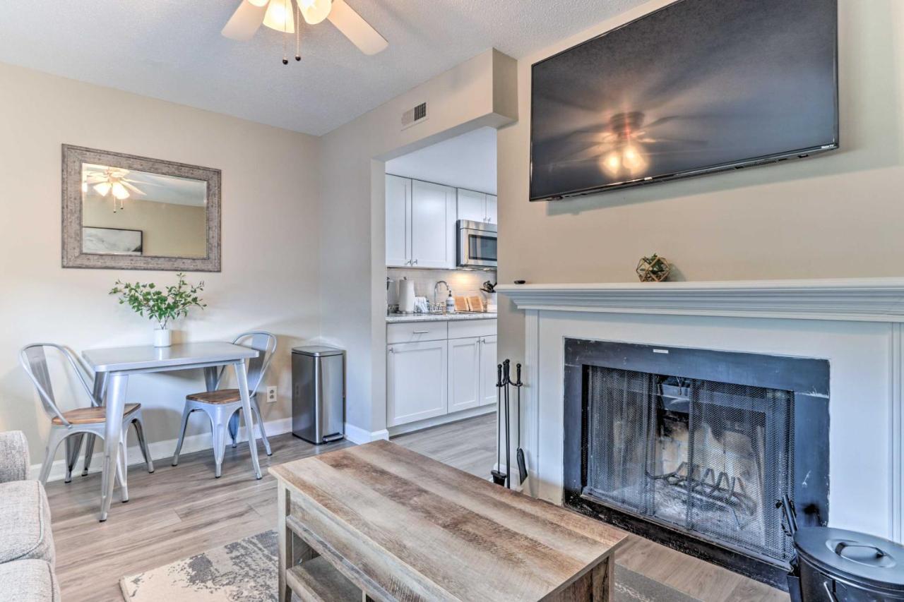 Gatlinburg Condo Walk To Downtown Attractions! Exterior photo